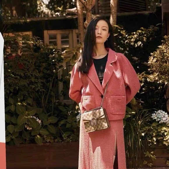 🚩steal authentic Gucci Vibrant Pink Textured Suit - Picture 9 of 10